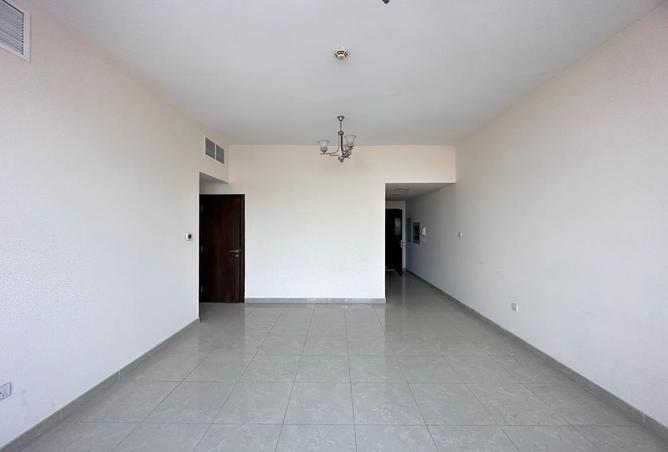 Apartment for Rent in Al Nahda 2: 1 BHK 39K ALL FACILITIES FRONT OF BUS ...