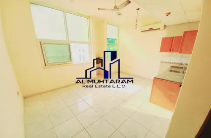 Apartment - 1 Bathroom for rent in SG Muwaileh Building - Muwaileh - Sharjah