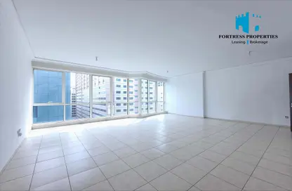 Apartment - 3 Bedrooms - 3 Bathrooms for rent in Dar Al Salam Building - Corniche Road - Abu Dhabi