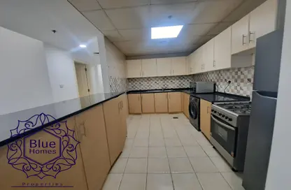 Apartment - 1 Bedroom - 2 Bathrooms for rent in Sandhurst House - Jumeirah Village Circle - Dubai