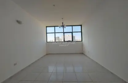 Apartment - 2 Bedrooms - 2 Bathrooms for rent in Budaniq Building - Abu shagara - Sharjah