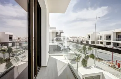 Townhouse - 3 Bedrooms - 4 Bathrooms for sale in Redwoods - Yas Acres - Yas Island - Abu Dhabi