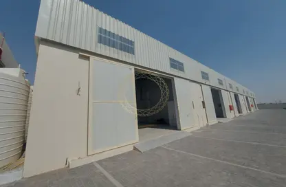 Warehouse - Studio - 1 Bathroom for rent in Wadi AL AIN 1 - Al Noud - Al Ain