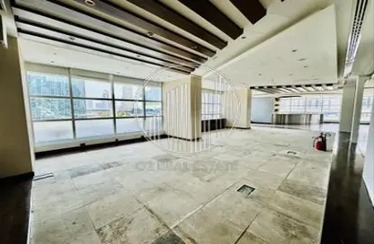 Full Floor - Studio - 2 Bathrooms for rent in Nassima Tower - Sheikh Zayed Road - Dubai