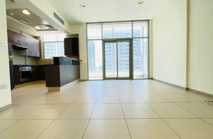 Apartment - 2 Bedrooms - 4 Bathrooms for rent in Guardian Towers - Danet Abu Dhabi - Abu Dhabi