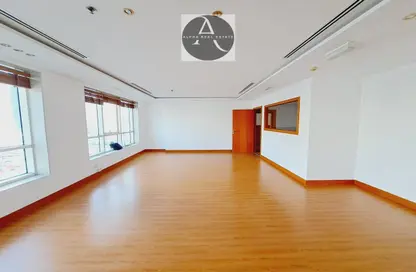 Office Space - Studio for rent in Al Khan - Sharjah