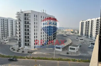 Apartment - 1 Bathroom for rent in Waters Edge - Yas Island - Abu Dhabi