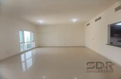 Apartment - 3 Bedrooms - 5 Bathrooms for rent in Airport Road - Abu Dhabi