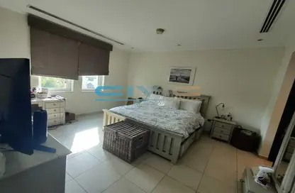 Villa - 3 Bedrooms - 4 Bathrooms for rent in Regional - Jumeirah Park - Dubai