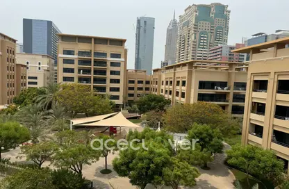 Apartment - 3 Bedrooms - 2 Bathrooms for rent in Al Ghaf 3 - Al Ghaf - Greens - Dubai