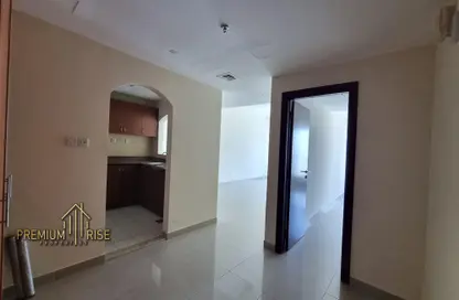 Apartment - 1 Bedroom - 2 Bathrooms for rent in Lake Point Tower - JLT Cluster N - Jumeirah Lake Towers - Dubai