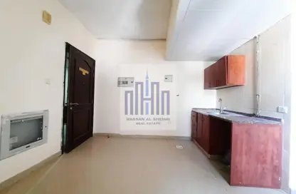 Apartment - Studio - 1 Bathroom for rent in Fire Station Road - Muwaileh - Sharjah