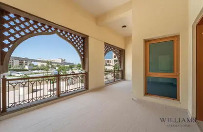 Apartment - 2 Bedrooms - 2 Bathrooms for sale in Marina Residences 4 - Marina Residences - Palm Jumeirah - Dubai