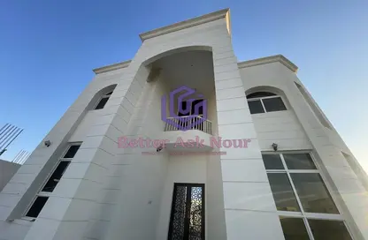 Villa - 5 Bedrooms - 5 Bathrooms for rent in Madinat Al Riyad - Abu Dhabi