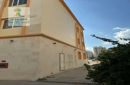 عمارة بالكامل - استوديو للبيع في البطينة - الشارقة