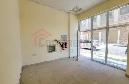 Shop - Studio for rent in Al Nabaa Building - Al Naba'ah - Al Sharq - Sharjah