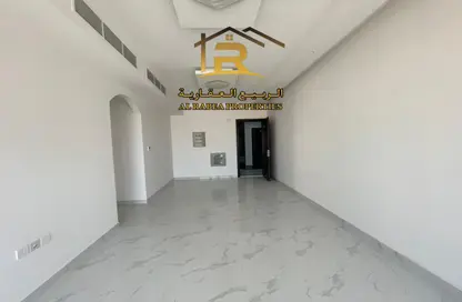 Apartment - 2 Bedrooms - 3 Bathrooms for rent in Al Mowaihat 1 - Al Mowaihat - Ajman