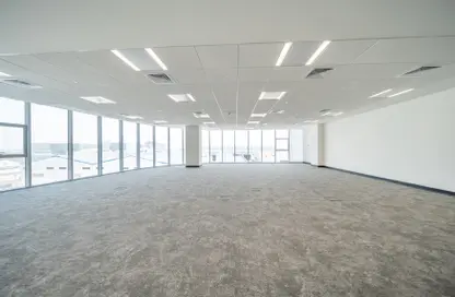 Office Space - Studio for rent in Dubai Commercity - Umm Ramool - Dubai