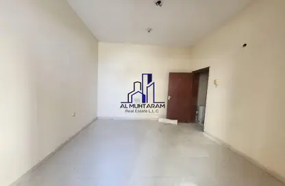 Apartment - 2 Bedrooms - 2 Bathrooms for rent in Bu Tina - Al Sharq - Sharjah