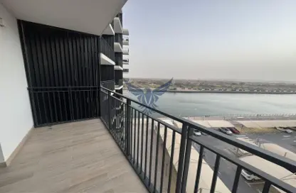 Apartment - 2 Bedrooms - 2 Bathrooms for rent in Waters Edge - Yas Island - Abu Dhabi