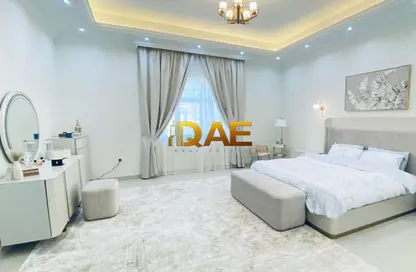 Villa - 5 Bedrooms - 7 Bathrooms for rent in Nad Al Sheba Villas - Nad Al Sheba 3 - Nad Al Sheba - Dubai