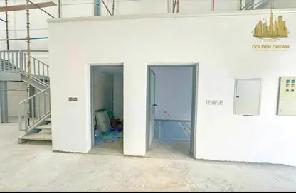 Warehouse - Studio - 1 Bathroom for rent in Dubai Investment Park 1 (DIP 1) - Dubai Investment Park (DIP) - Dubai