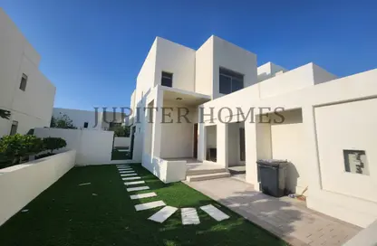 Townhouse - 4 Bedrooms - 5 Bathrooms for rent in Noor Townhouses - Town Square - Dubai