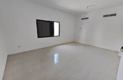 Apartment - 2 Bedrooms - 2 Bathrooms for rent in Abu Shagara building - Abu shagara - Sharjah