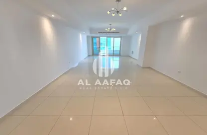 Apartment - 3 Bedrooms - 4 Bathrooms for rent in Al Majaz 1 - Al Majaz - Sharjah