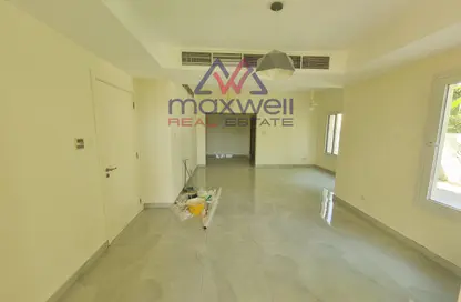 Villa - 3 Bedrooms - 3 Bathrooms for rent in Springs 8 - The Springs - Dubai