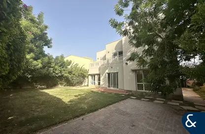 Villa - 5 Bedrooms - 5 Bathrooms for rent in Meadows 8 - Meadows - Dubai