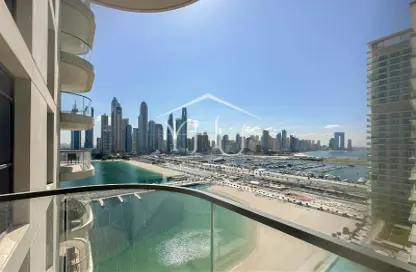 Apartment - 3 Bedrooms - 4 Bathrooms for sale in Marina Vista - EMAAR Beachfront - Dubai Harbour - Dubai