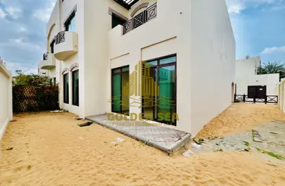 Villa - 5 Bedrooms - 6 Bathrooms for rent in Khalidiya Centre - Cornich Al Khalidiya - Al Khalidiya - Abu Dhabi