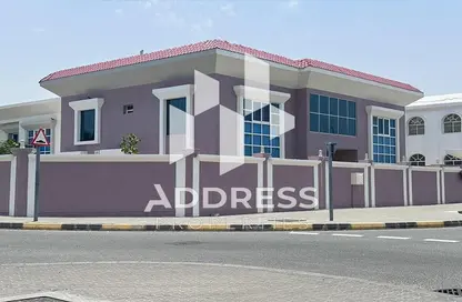 Villa - 6 Bedrooms - 6 Bathrooms for sale in Al Falaj - Al Riqqa - Sharjah