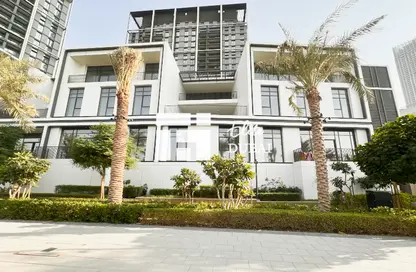 Townhouse - 3 Bedrooms - 4 Bathrooms for sale in Creek Edge Tower 1 - Creek Edge - Dubai Creek Harbour (The Lagoons) - Dubai