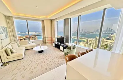 Apartment - 1 Bedroom - 2 Bathrooms for rent in The Palm Tower - Palm Jumeirah - Dubai