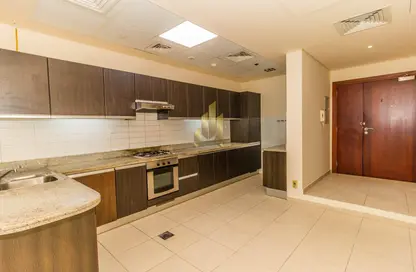 Apartment - 1 Bedroom - 2 Bathrooms for rent in Marina Heights - Dubai Marina - Dubai