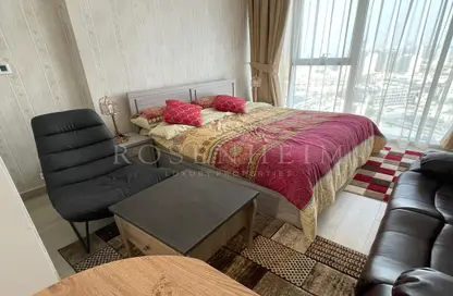 Apartment - 1 Bathroom for rent in Bloom Towers C - Bloom Towers - Jumeirah Village Circle - Dubai