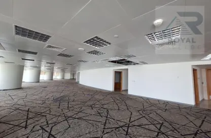 Office Space - Studio - 2 Bathrooms for rent in Landmark Tower - Corniche Road - Abu Dhabi