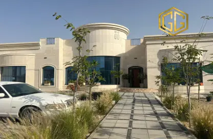 Villa - 3 Bedrooms - 4 Bathrooms for rent in Al Aweer 1 - Al Aweer - Dubai