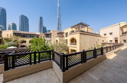 Apartment - 4 Bedrooms - 5 Bathrooms for sale in Attareen Residences - The Old Town Island - Downtown Dubai - Dubai