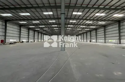 Warehouse - Studio for rent in Phase 2 - Dubai Investment Park (DIP) - Dubai