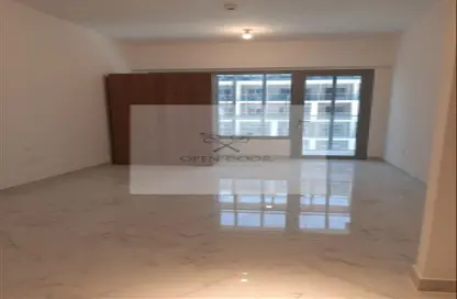 Apartment - 1 Bathroom for sale in Oasis Residences - Masdar City - Abu Dhabi