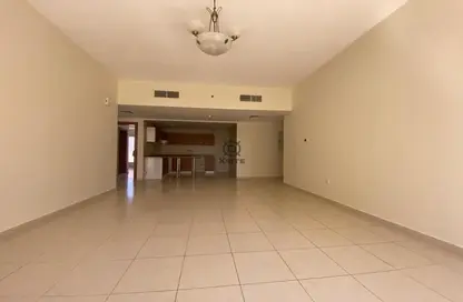 Apartment - 2 Bedrooms - 3 Bathrooms for rent in Rose 2 - Emirates Gardens 1 - Jumeirah Village Circle - Dubai