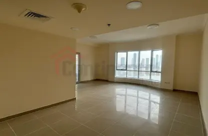 Apartment - 3 Bedrooms - 3 Bathrooms for rent in Riviera Tower - Al Khan Corniche - Al Khan - Sharjah