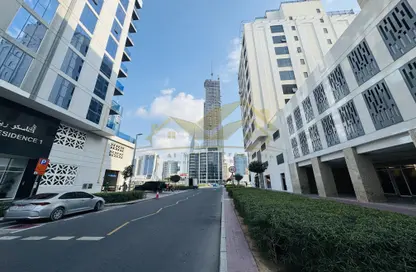 Apartment - 2 Bedrooms - 3 Bathrooms for rent in Jumeirah Garden City - Al Satwa - Dubai