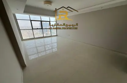 Apartment - 2 Bedrooms - 3 Bathrooms for rent in Gulfa Towers - Al Rashidiya 1 - Al Rashidiya - Ajman