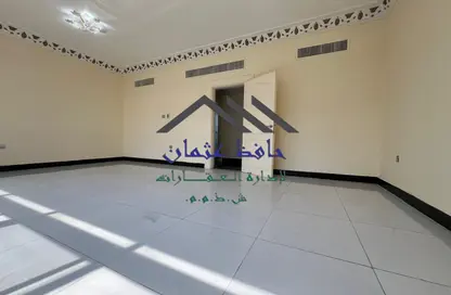 Apartment - 2 Bedrooms - 2 Bathrooms for rent in Abu Dhabi Unversity Tower - Muroor Area - Abu Dhabi