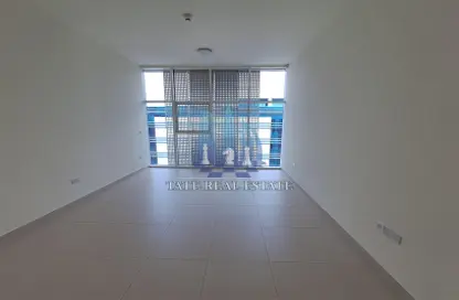 Apartment - 1 Bathroom for rent in Ministries Complex - Khalifa Park - Eastern Road - Abu Dhabi