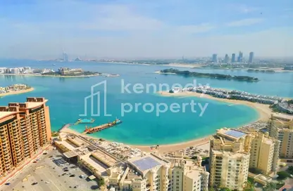 Apartment - 1 Bathroom for rent in The Palm Tower - Palm Jumeirah - Dubai